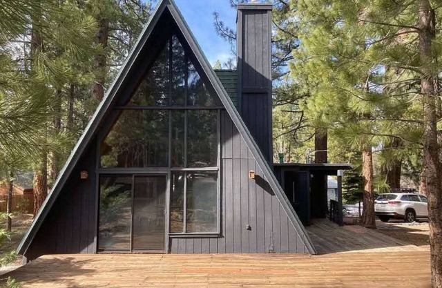 Charming and sunny 3-bedroom A-frame house in beautiful Truckee, CA