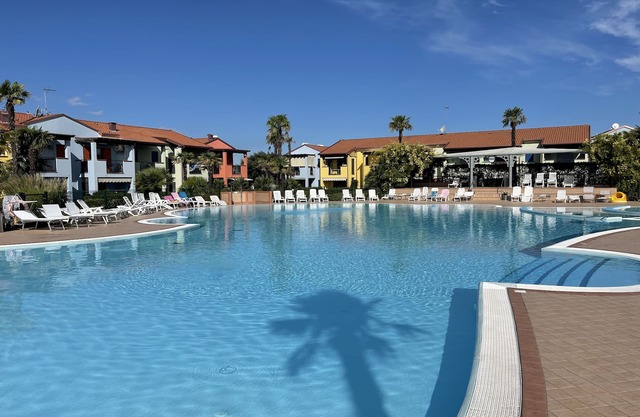 Charming apartment with private garden and swimming pool in Aprilia Marittima