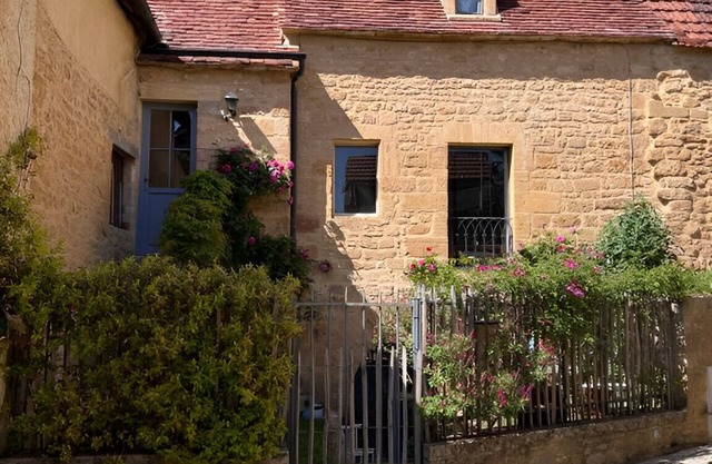 Charming apartment 5min from La Dordogne