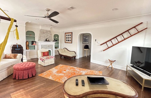 Charming Apartment close to Lincoln Square