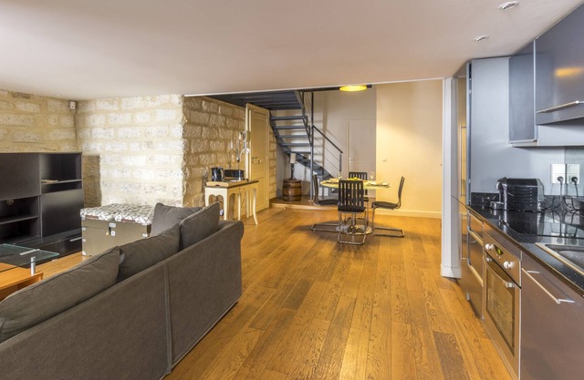 CHARMING APARTMENT NEAR THE HISTORIC CENTER OF MONTPELLIER