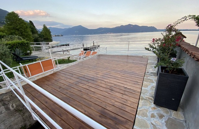 Encantador apartamento en villa en el lago