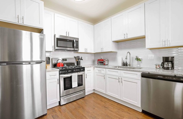 Charming Apartment in Virginia Highland!