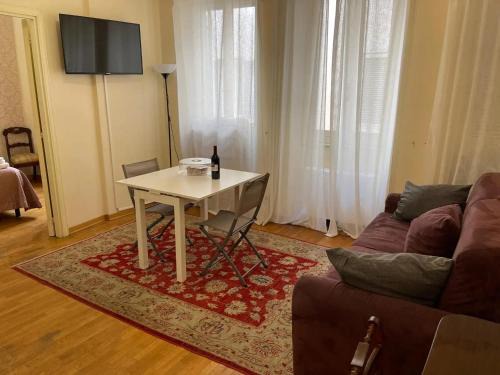 Charming Apartment Near Roman Forum - 60 m²