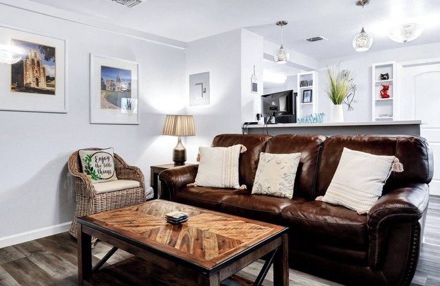 Charming Apartment in the Heart of San Antonio