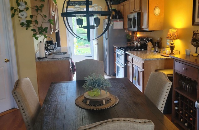 Charming apartment with WiFi in the heart of the Finger Lakes