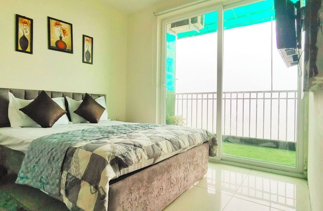 Charming Apartment with best Balcony & view in Zirakpur