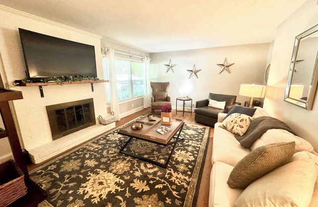 Charming Ardmore Home minutes from hospitals/I-40