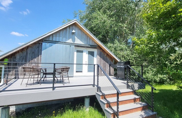 Charming barn studio in peaceful Bellingham with AC