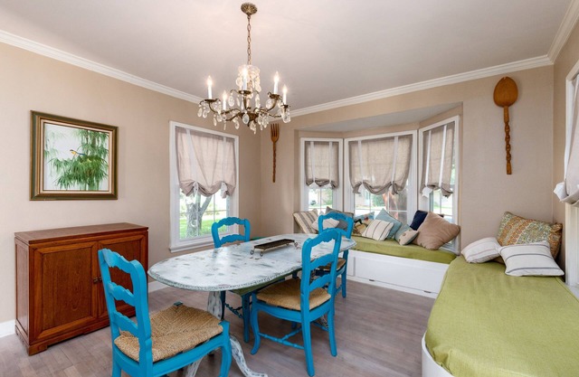 ¡Reserve su retiro costero en The Bay House!