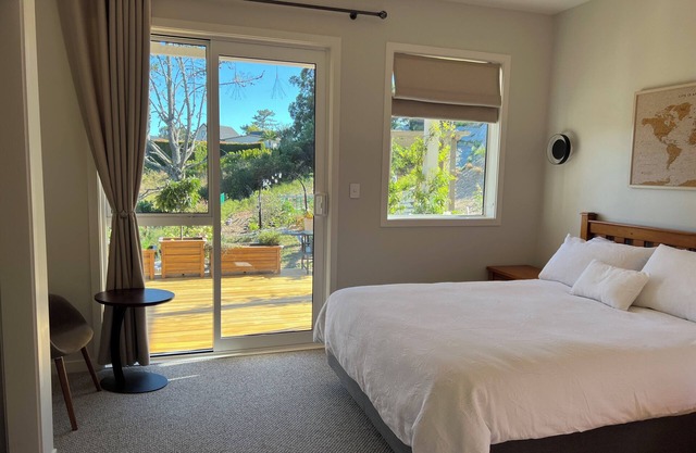 Charming bed & breakfast in lovely Auckland with WiFi, AC