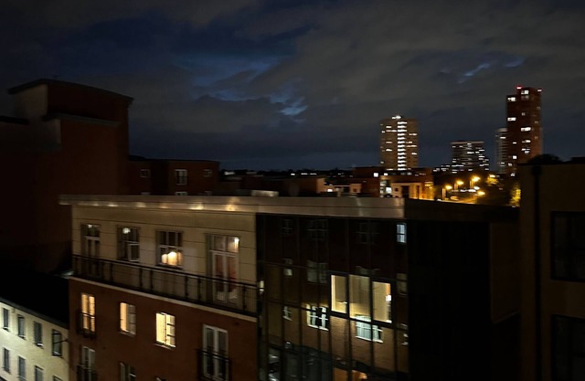 Charming Birmingham Apartment With Mini Balcony and Wifi With a Free Parking