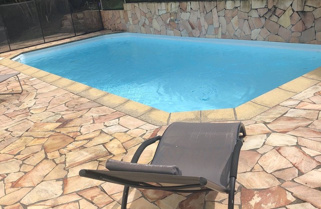 Charming bungalow with swimming pool