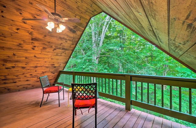 Charming Cabin < 3 Mi to Dale Hollow Lake!