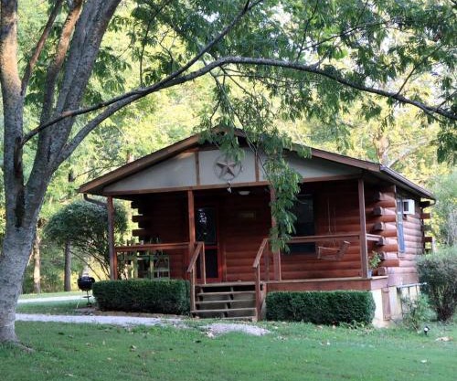 Charming Cabin Rental Perfect for Couples in Carroll County, Arkansas