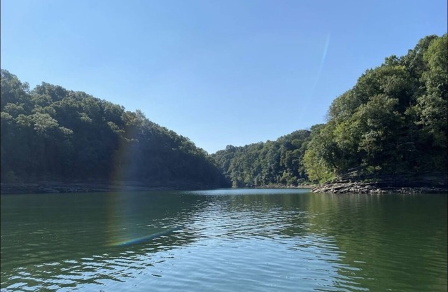Cozy Cabin Near Lake Cumberland Marina!