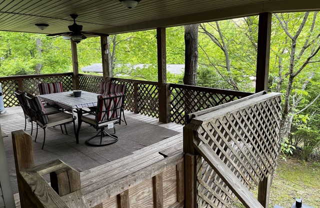 Charming Cabin w/ Loft & Covered Deck