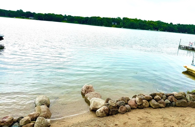 Charming Cabin with Private Sand Beach on Indian Lake!