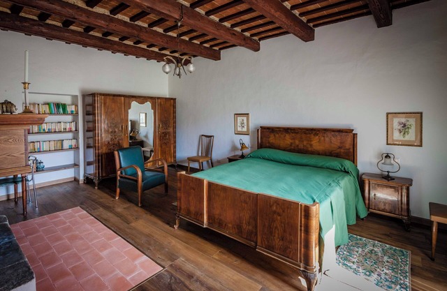 Charming Casale w/ Garden & Shared Pool, Romagna Toscana Escape- La Clombera 2