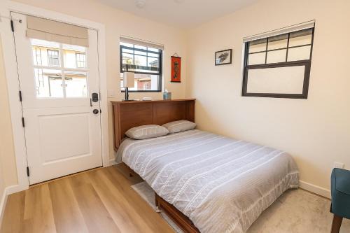 Charming Casita near USC, SOFI, and Culver City