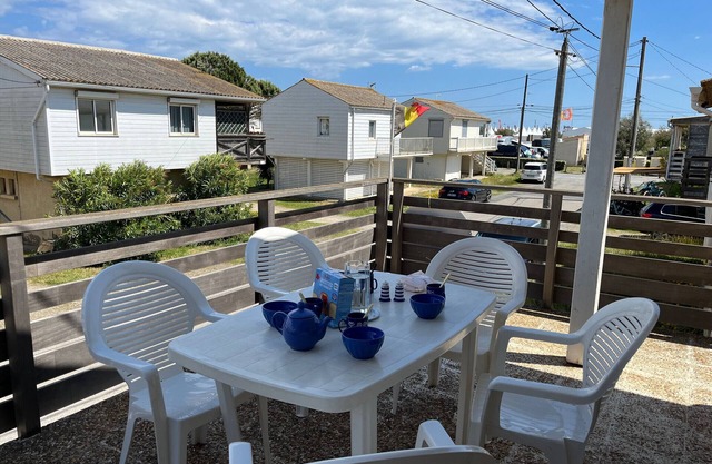 Encantador Chalet a 50m de la Playa - 6 Pers, Terraza, TV, Lavavajillas