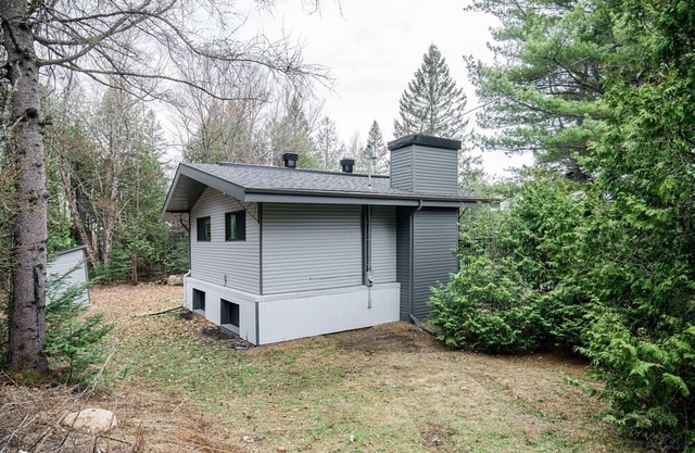 CHALET CON ENCANTO EN MORIN-HEIGHTS.