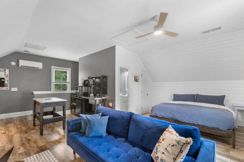 Charming Chic Charleston & DI Getaway
