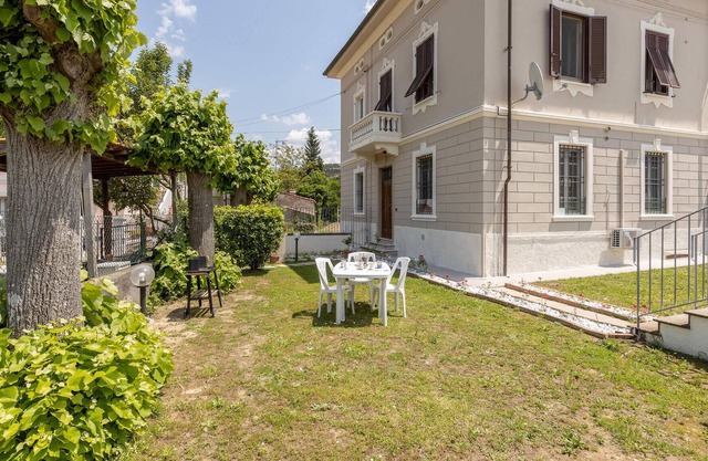 Alojamiento de 2 habitaciones en Lucca