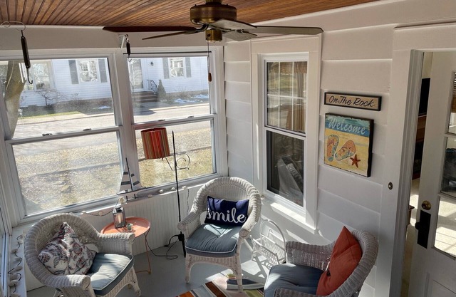 Charming Cottage within the gates of Lakeside Chautauqua!