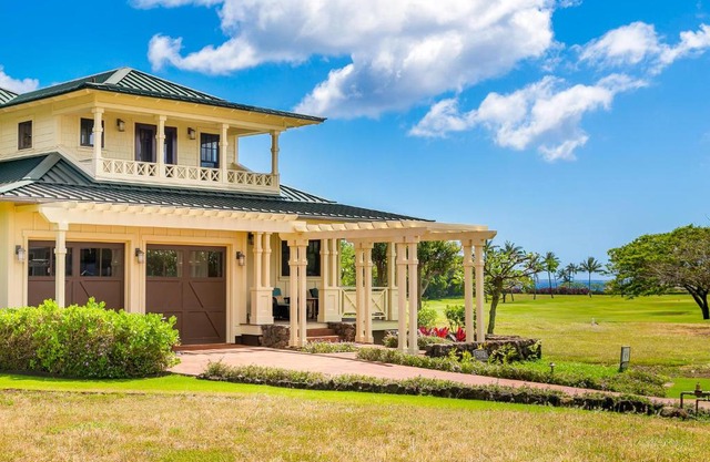 Charming Coastal Cottage in Kukuiula- Alekona Kauai