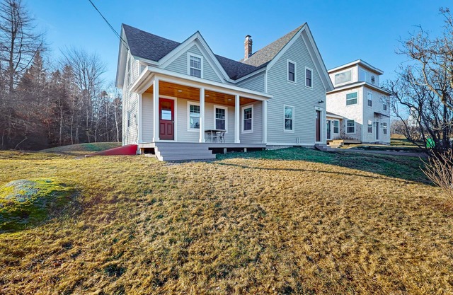 Charming Coastal Home with Harbor Views and Washer/Dryer