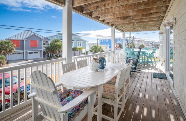 Charming Condo in Kure Beach - Sea La Vie