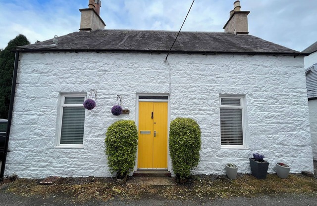 Charming cosy cottage in the heart of New Galloway