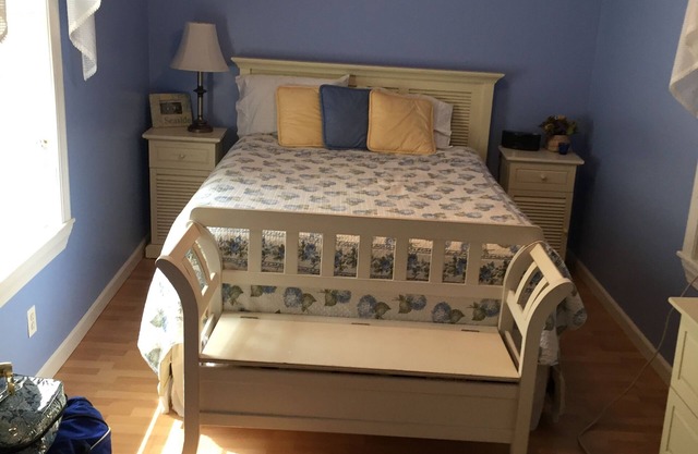 Charming cottage 10 minutes walk from downtown OB