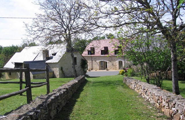Encantadora casa de campo y naturaleza, 18 ha, Périgord Noir-Dordogne -Lot -PISCINE y SPA privado