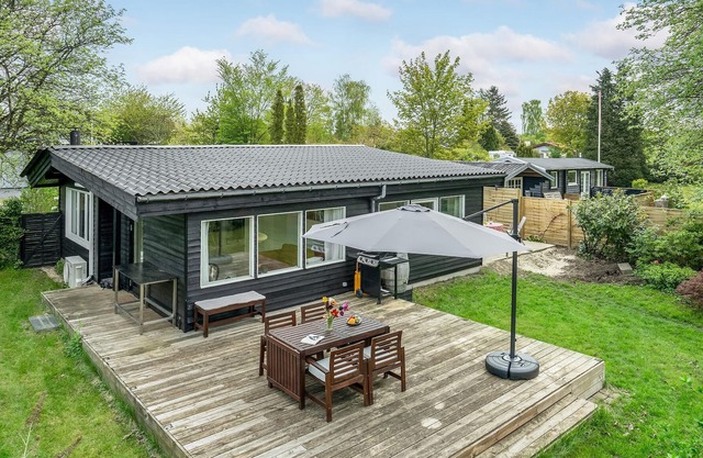 Alojamiento de 2 habitaciones en Kirke Hyllinge