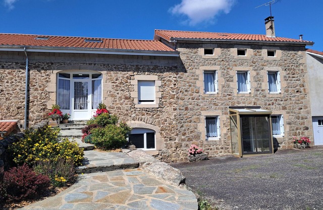 Encantadora Casa Rural para 6 con Terraza y Wifi