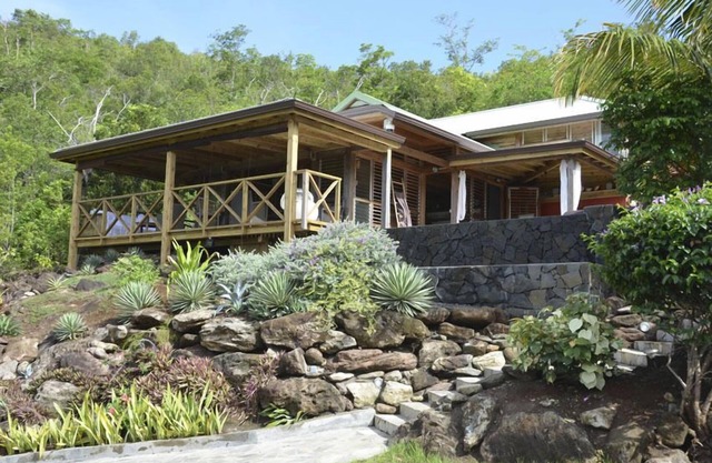 VILLA CON ENCANTO BOURG DES ANSES D'ARLET PLAGE 150M