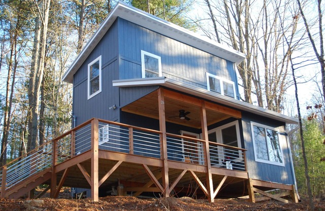 Charming Cottage Near Downtown, Parkway, and Biltmore