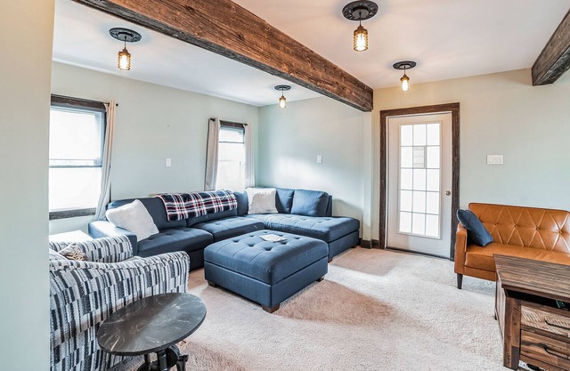 Charming Cottage w/ Lake Access Fire Pit