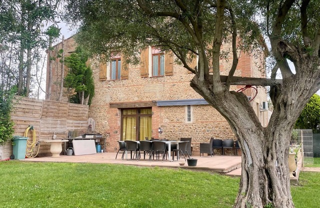 Mas encantador con piscina privada, WiFi y aire acondicionado en medio de los viñedos