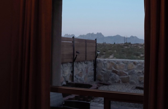 Charming Cozy 3-bedroom in Las Cruces King Bed, Mountain View’s