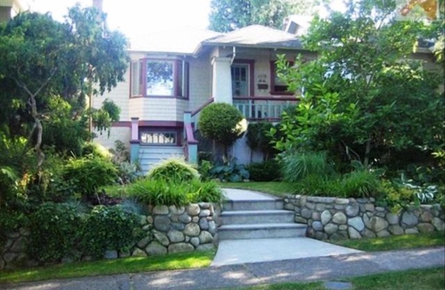 Charming & Cozy Character Home in Lovely Point Grey
