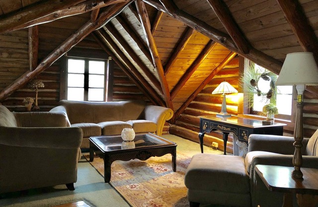 ¡Escápese a Luxury Waterfront Rustic!