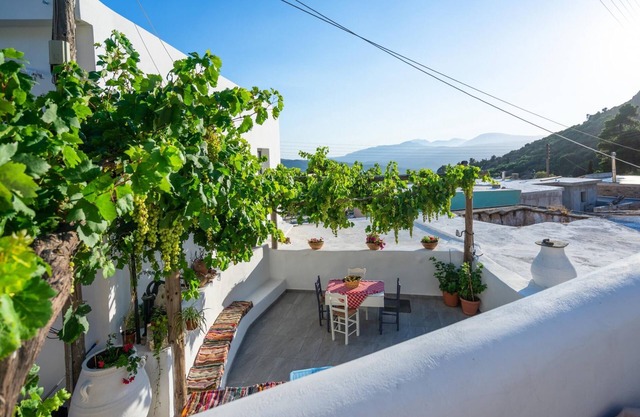 Charming Cretan House | 2BR + 2BTHS & WiFi !