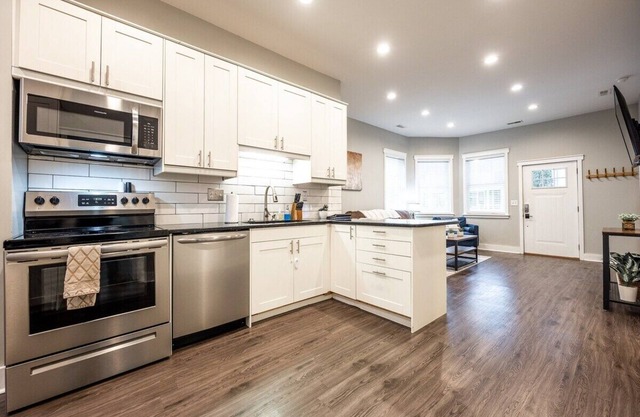 Charming Downtown Retreat w/ Free Parking & Patio
