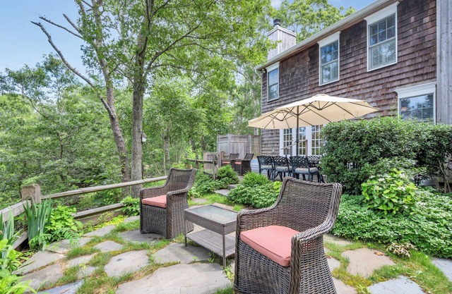 Charming East Hampton Cottage with Lush Gardens & Indoor-Outdoor Living