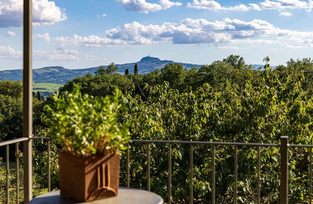 Charming eco-friendly country house.