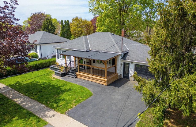 Charming Escape with Modern Comforts – Perfect for Relaxation or Adventure!