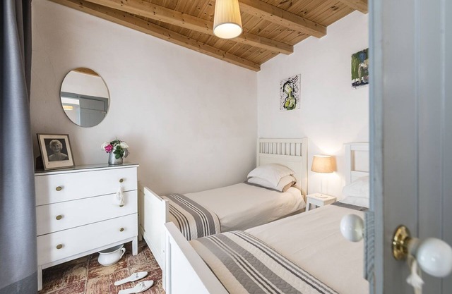 Charming Former Fisherman's Cottage With Private Pool Very Close From The Beach!